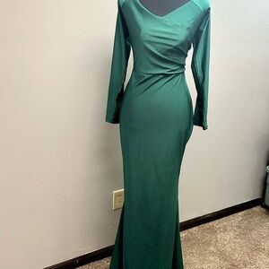 Elegant Green Evening Gown